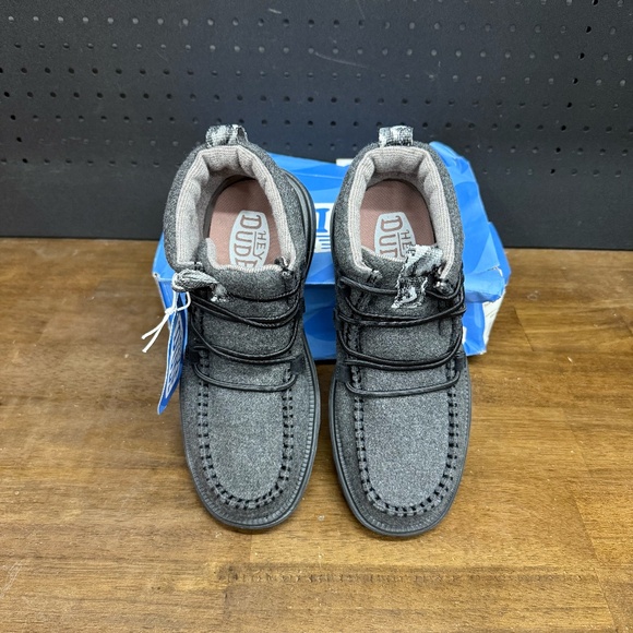 New W/ Damaged Box! Women's Hey Dude Reyes Grey Black Slip On Boot Size 8 - Picture 3 of 5